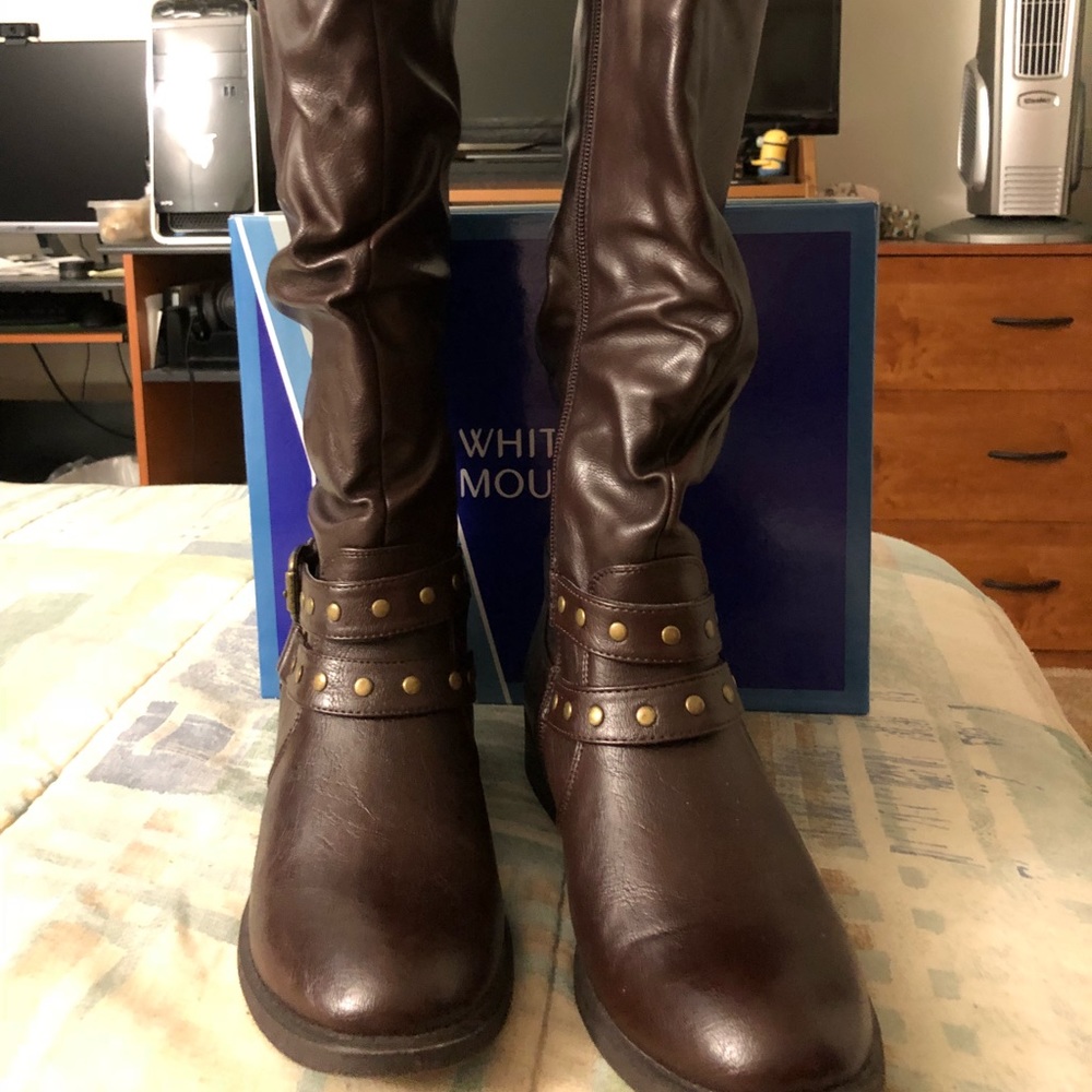 WHITE MOUNTAIN Boots